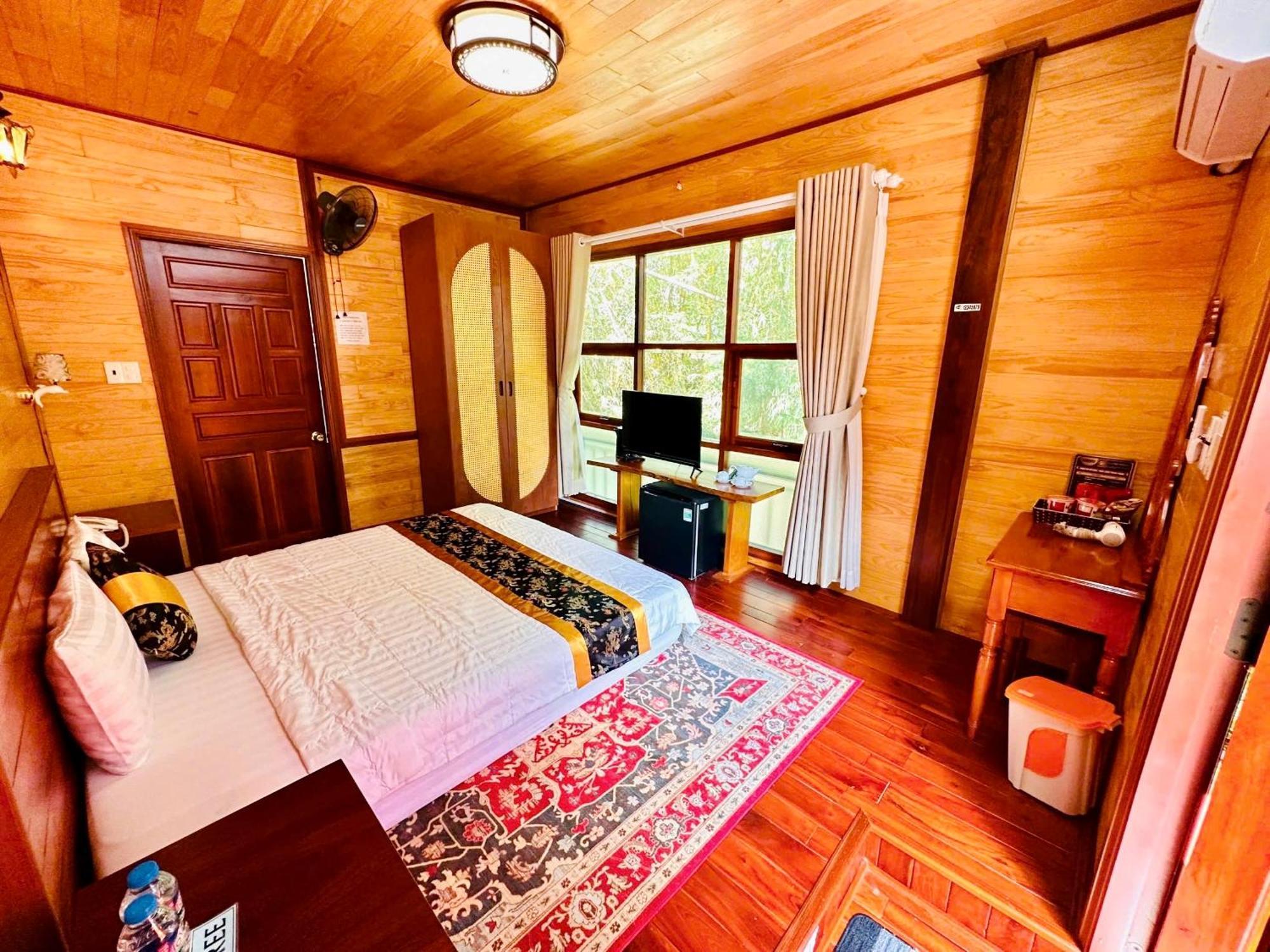 Bazan Home - Hotel & Bungalow Pleiku Room photo